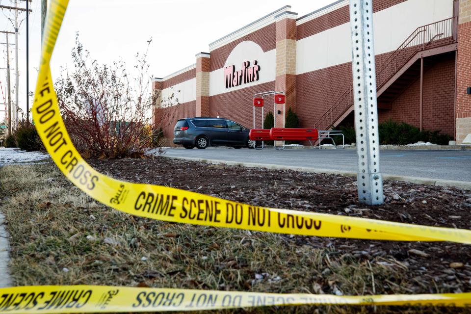 Shoppers describe scene, aftermath of fatal shootings at Martin's Super Market in Elkhart