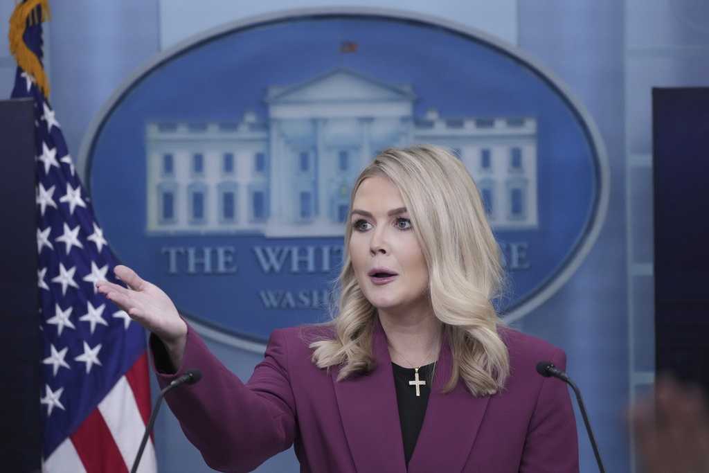 Karoline Leavitt debuts as press secretary