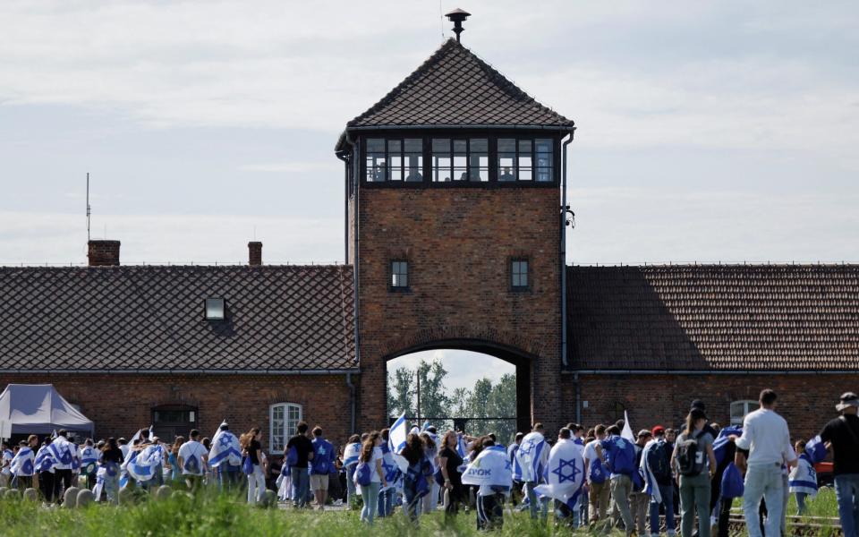 King to become first British monarch to visit Auschwitz