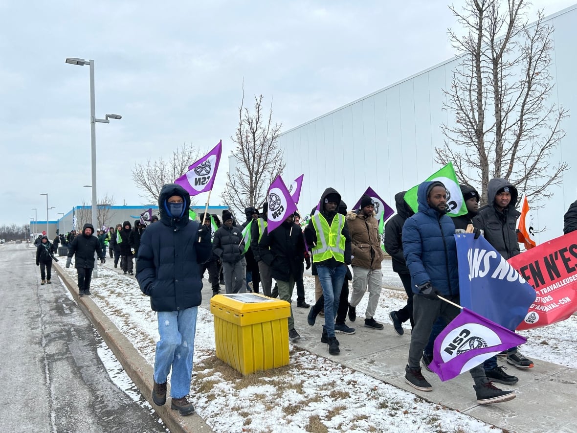 Amazon to close Quebec facilities, insists it's not because of new union