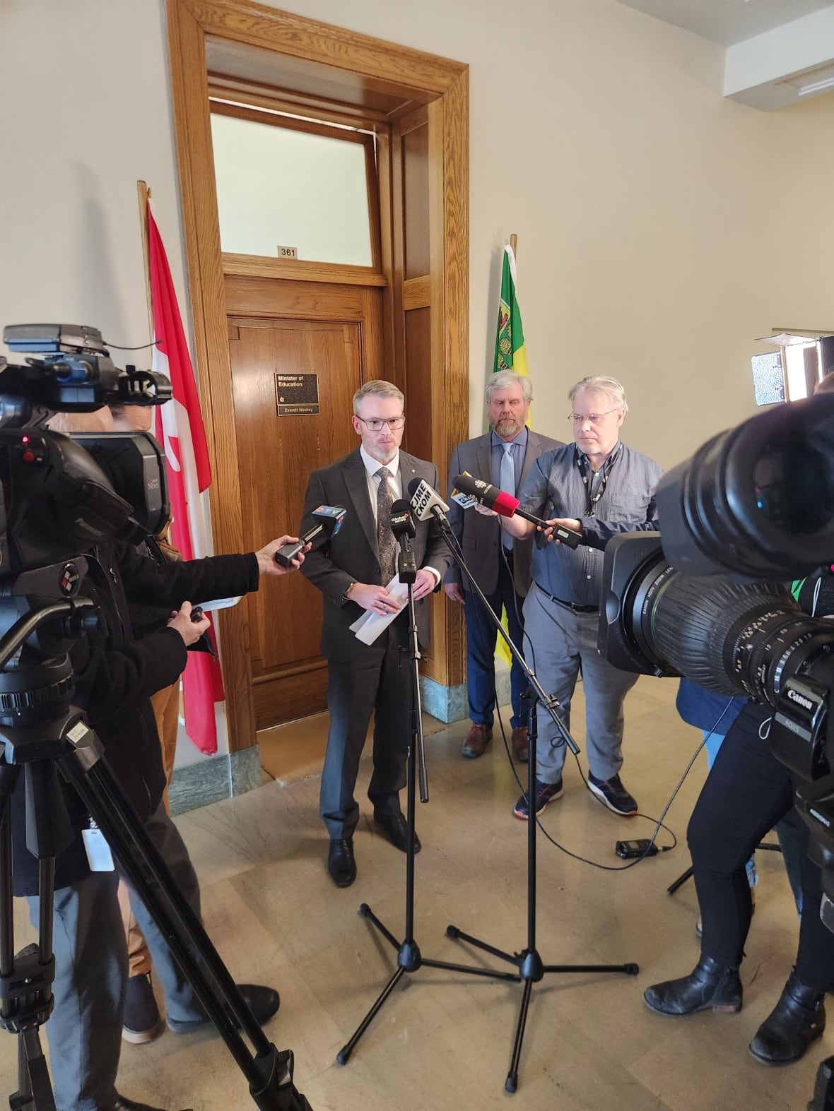 Sask. government says all school divisions must release change room policies by June 30