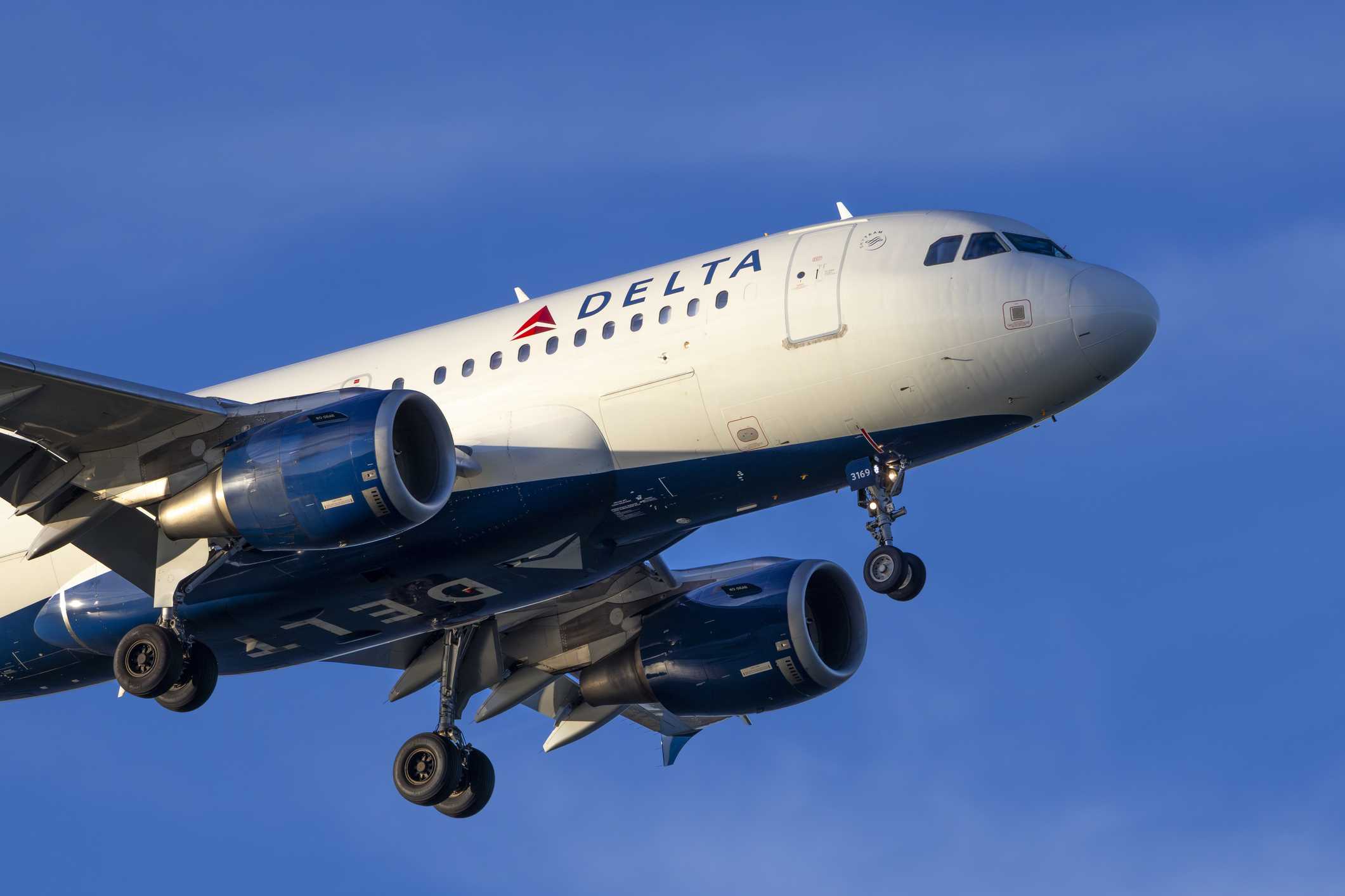 Delta stowaway incident raises security concerns