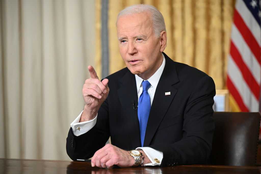 Biden unveils a series of policy decisions in final days