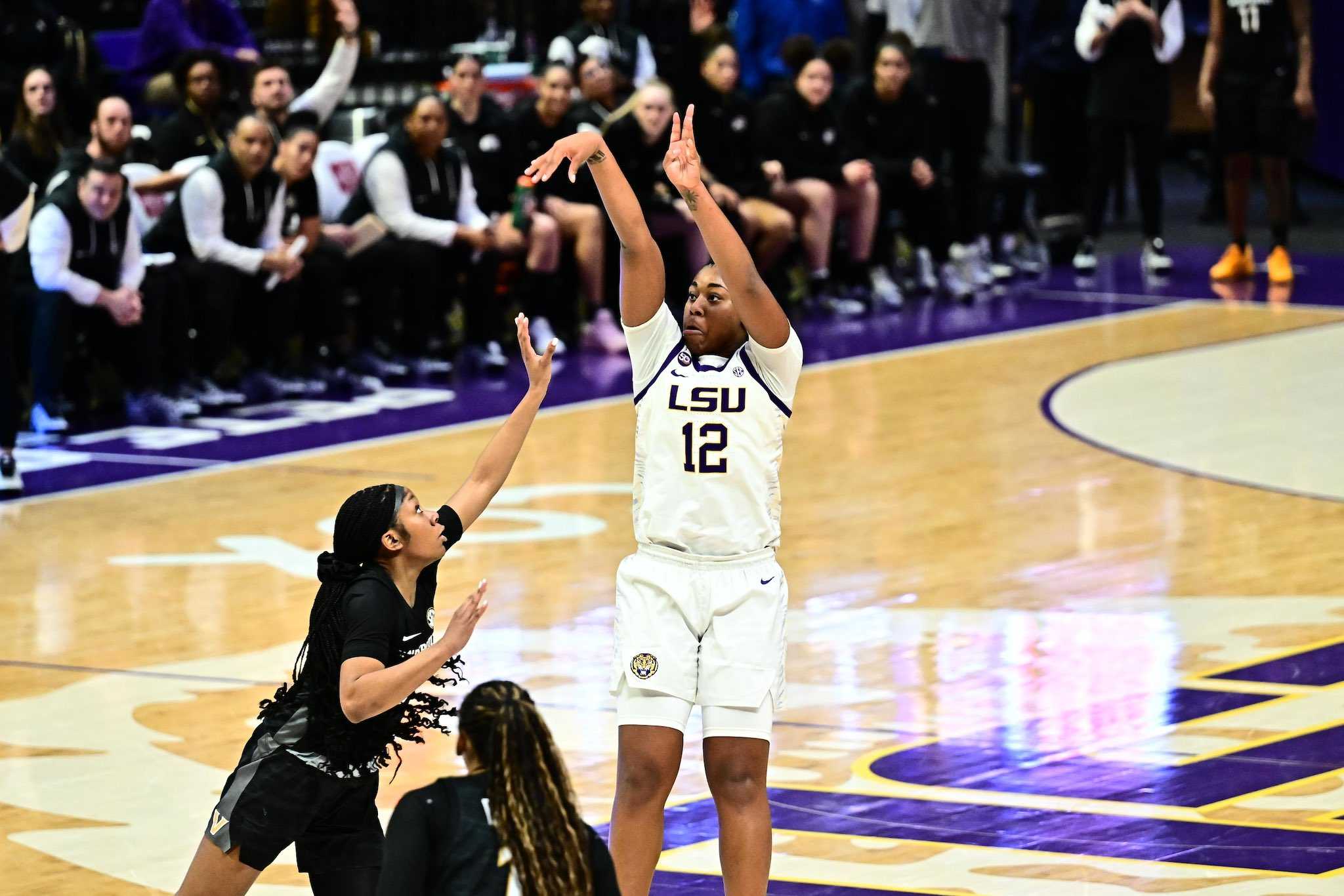 LSU women's basketball team undefeated after beating Vanderbilt