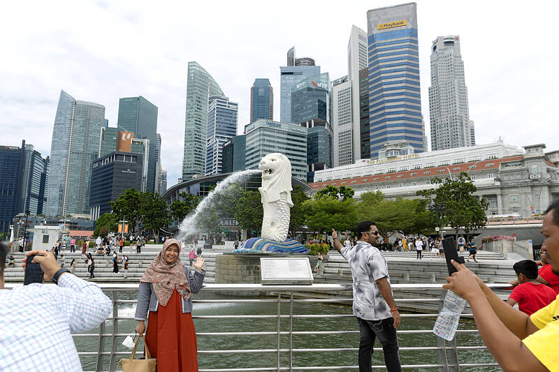 Singapore economy grows 4 percent, tops forecasts