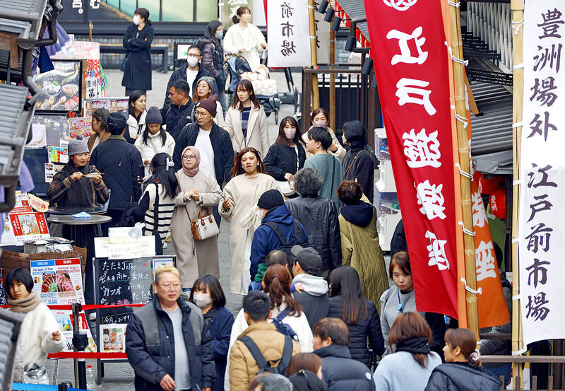 Japan’s tourism boom prices out business travelers