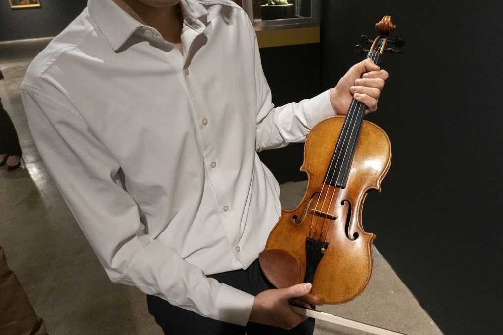 Stradivari violin made in 1714 sells for $11.3M at auction