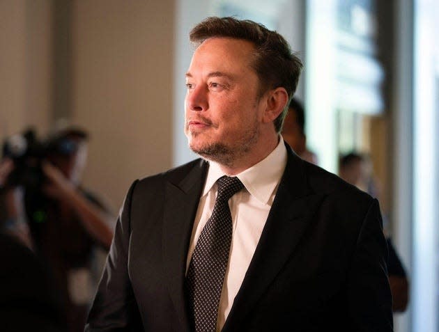 No proof Elon Musk ordered all federal workers to pass drug tests or be fired