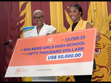 Shelly-Ann Fraser-Pryce donates US$50,000 to alma mater | News