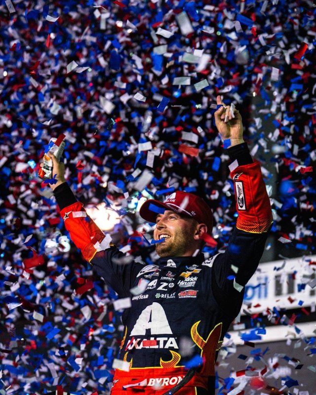 Defending champ William Byron wins Daytona 500