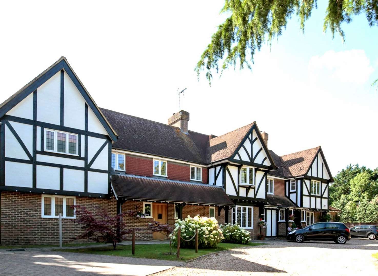 Couples left without wedding venue as Little Silver Country Hotel in St Michaels, Tenterden, enters administration