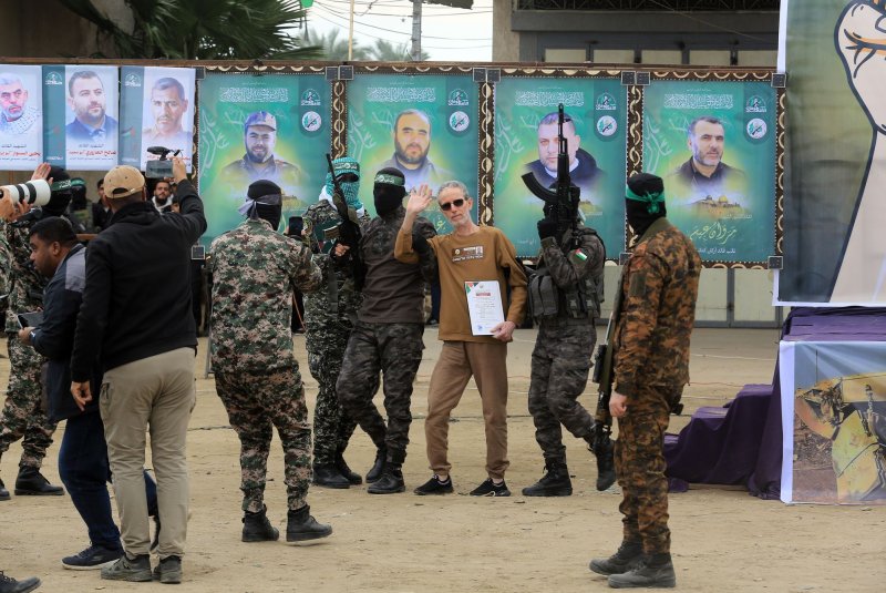 Hamas says it will resume releases of hostages from Gaza after Egypt, Qatar intervene