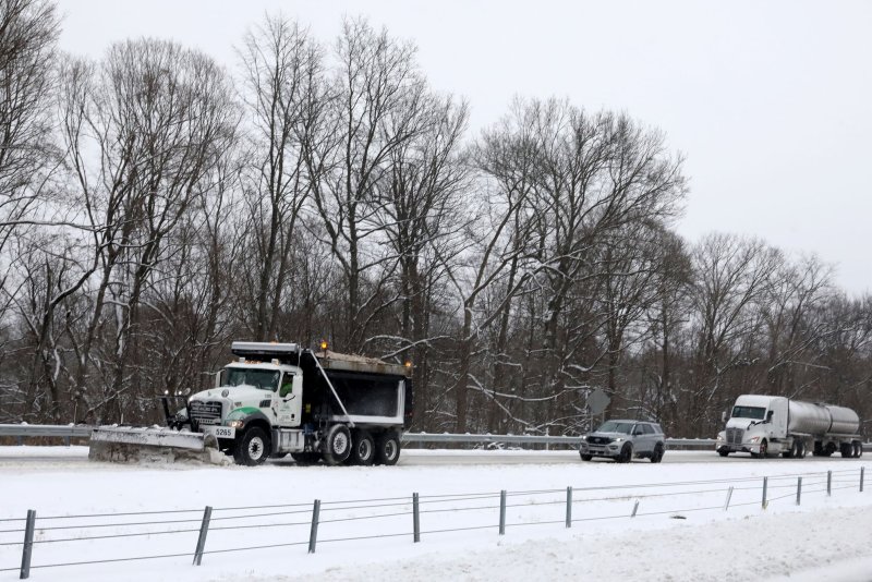 Midwest, Northeast residents brace for more snow