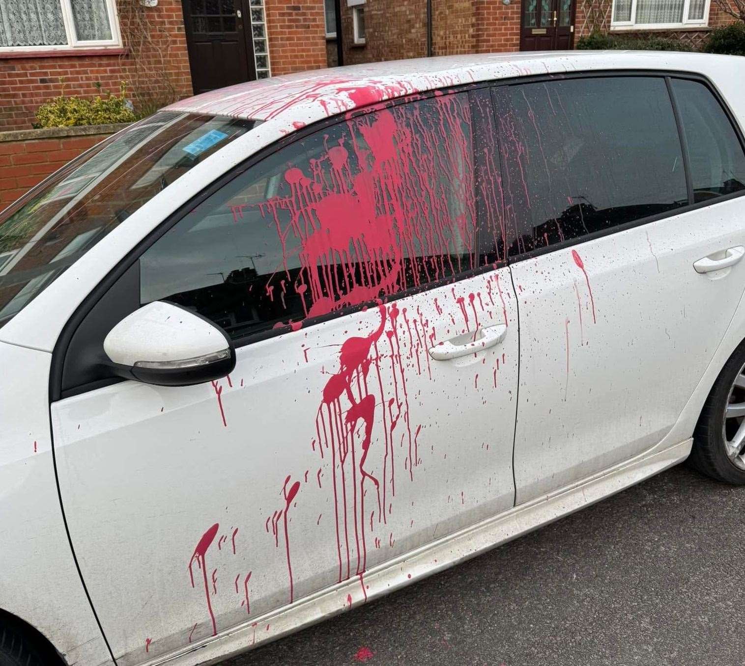 Ramsgate mum left frustrated as Volkswagen Golf targeted in paint attack in St James Avenue