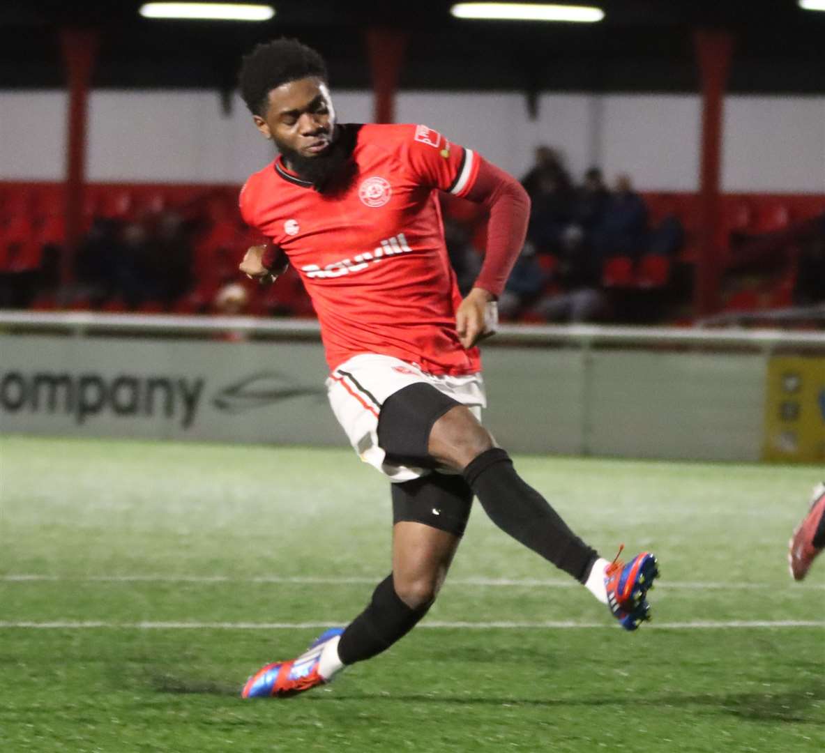 Chatham Town’s depleted squad battle to 1-1 Isthmian Premier draw at promotion-chasing Horsham; Chats visit Dover Athletic for derby next up